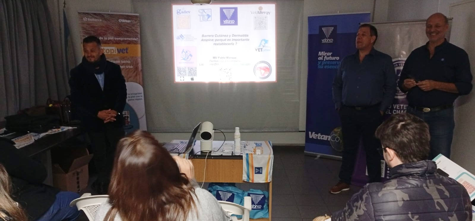 Se realizó con éxito la Charla Técnica sobre Dermatitis Atópica